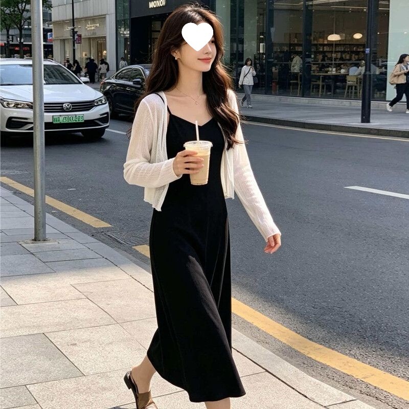 Black Spaghetti Strap Dress for Women, Summer 2026 New Style, Waist-Cinching, Slimming, Elegant Satin Long Beach Dress Black Spaghetti Strap Dress for Women, Summer 2026 New Style, Waist-Cinching, Slimming, Elegant Satin Long Beach Dress
