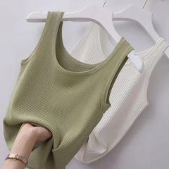 白いストラップのベスト女性の夏の外には、広い肩ベルトを着てスーツの中に氷糸カンカン肩の短いbm工字上着を着ている