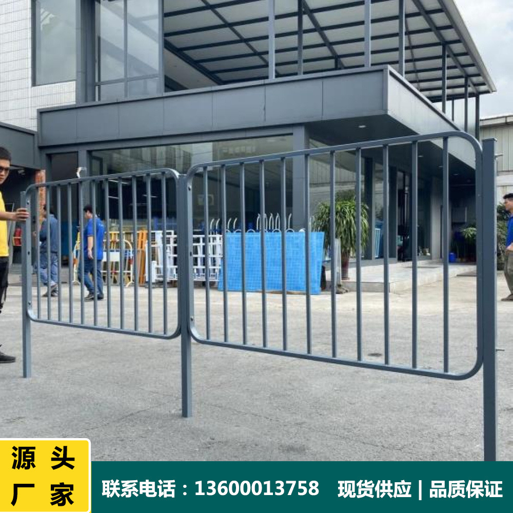 广州工厂直销港式道路护栏市政交通隔离栏杆公路栏杆人行道围栏