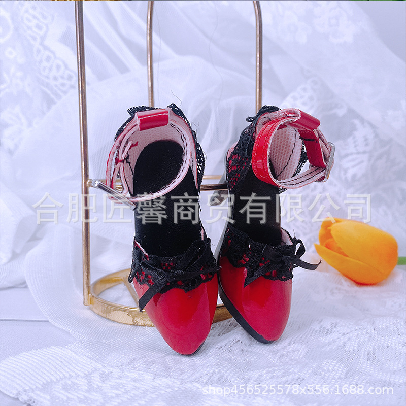 红底黑蕾丝.jpg