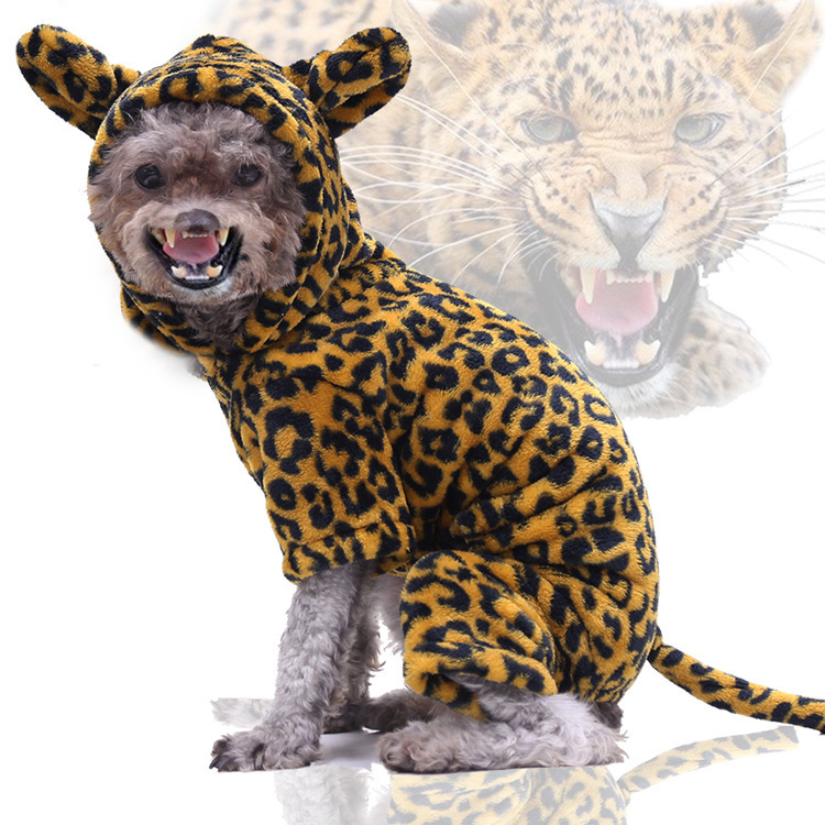 Pequeño perro mediano Año Nuevo perro gato suministros para mascotas ropa Otoño e Invierno cuatro pies ropa de algodón acolchado ropa de transformación fábrica al por mayor