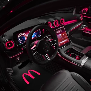 Car floor mats for driver and passenger, universal floor mats, McDonald's themed car floor mats, dirt-resistant, non-slip, car interior accessories