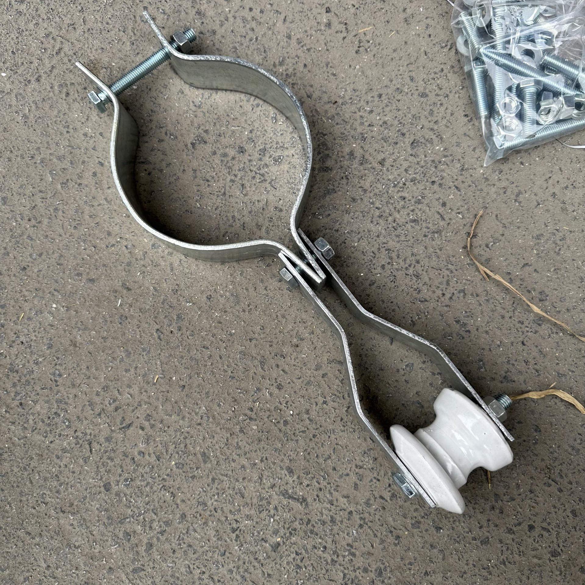 钢管电线杆拉线抱箍拉电线绝缘子瓷瓶单线充电线引线磁壶通电配件