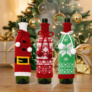 Christmas wool ball red wine set wool knitting decorations restaurant holiday scene layout Christmas snowflake red wine set