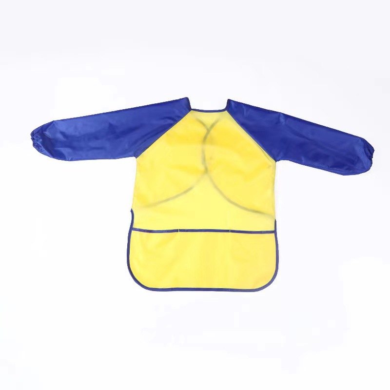 Ropa de pintura amarilla de código s