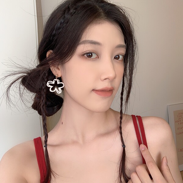 White cute earrings