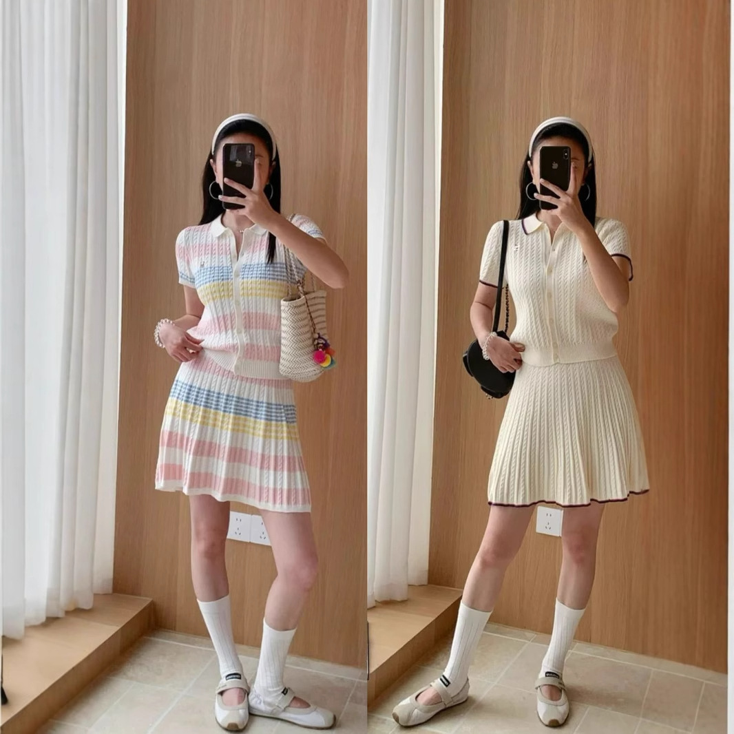 College Style New Women's Summer Embroidered Knitted Suit Short-Sleeved Top Sports Casual Twist Pleated Skirt Two-Piece Set