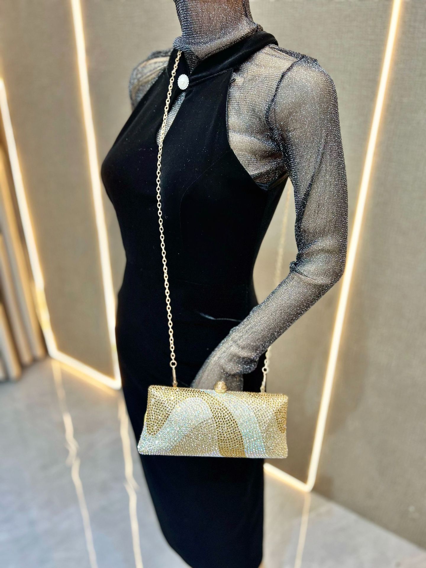 Luxurious Rhinestone Evening Bag For Wedding And Party_voghion.com