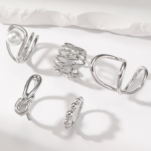 Elegant Liquid Metal Set Ring with Asymmetric, Irregular Geometric Hollow Design
