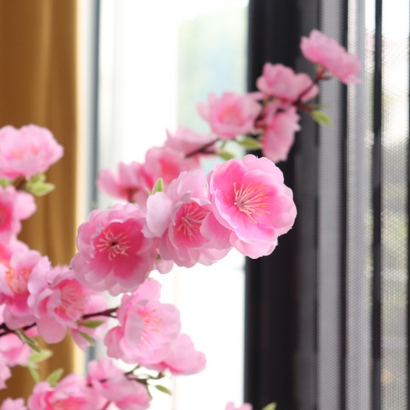 Flor y árbol techo de boda flor seca sala de estar decoración red flor de cerezo flor de ciruelo decoración de interiores rama de flor melocotón rojo flor de durazno falso
