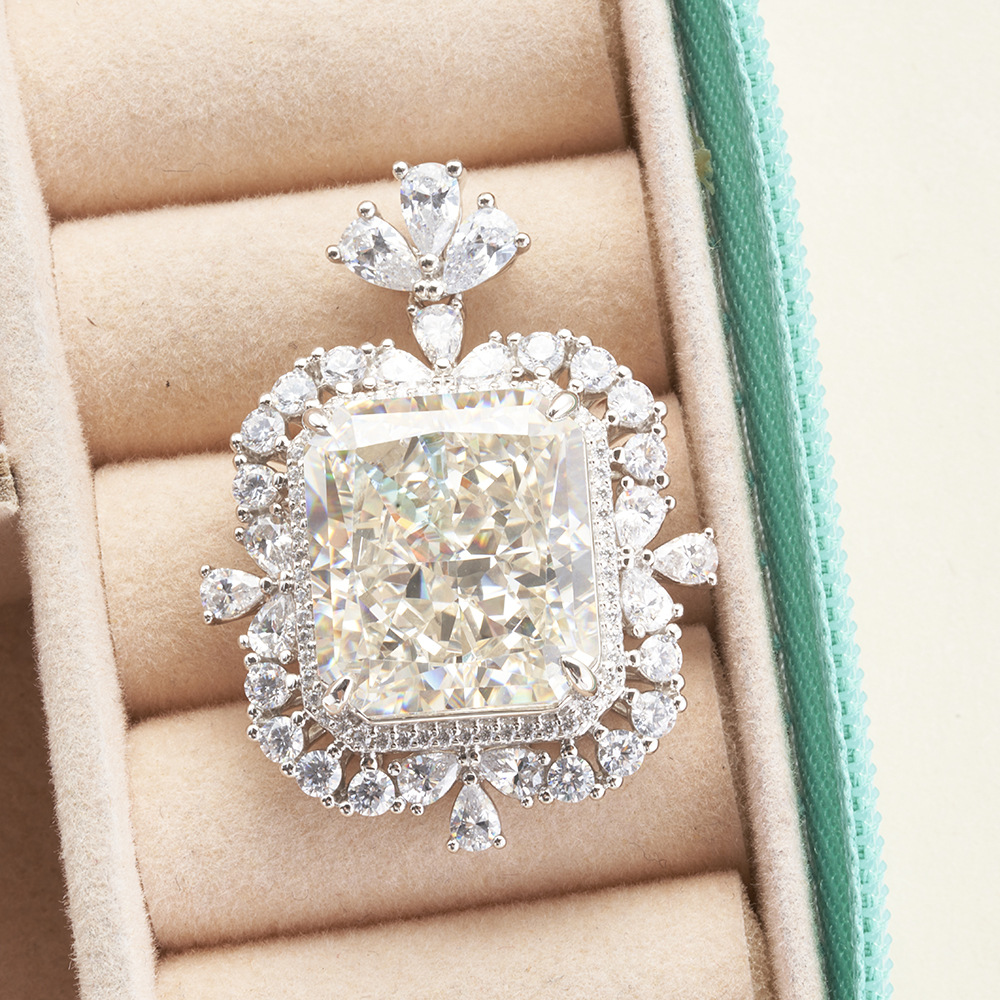 15 quilates diamantes cortados amarillos de alto carbono perforación colgante de plata esterlina gruesa electrodeposición incrustada importación de alto carbono perforación