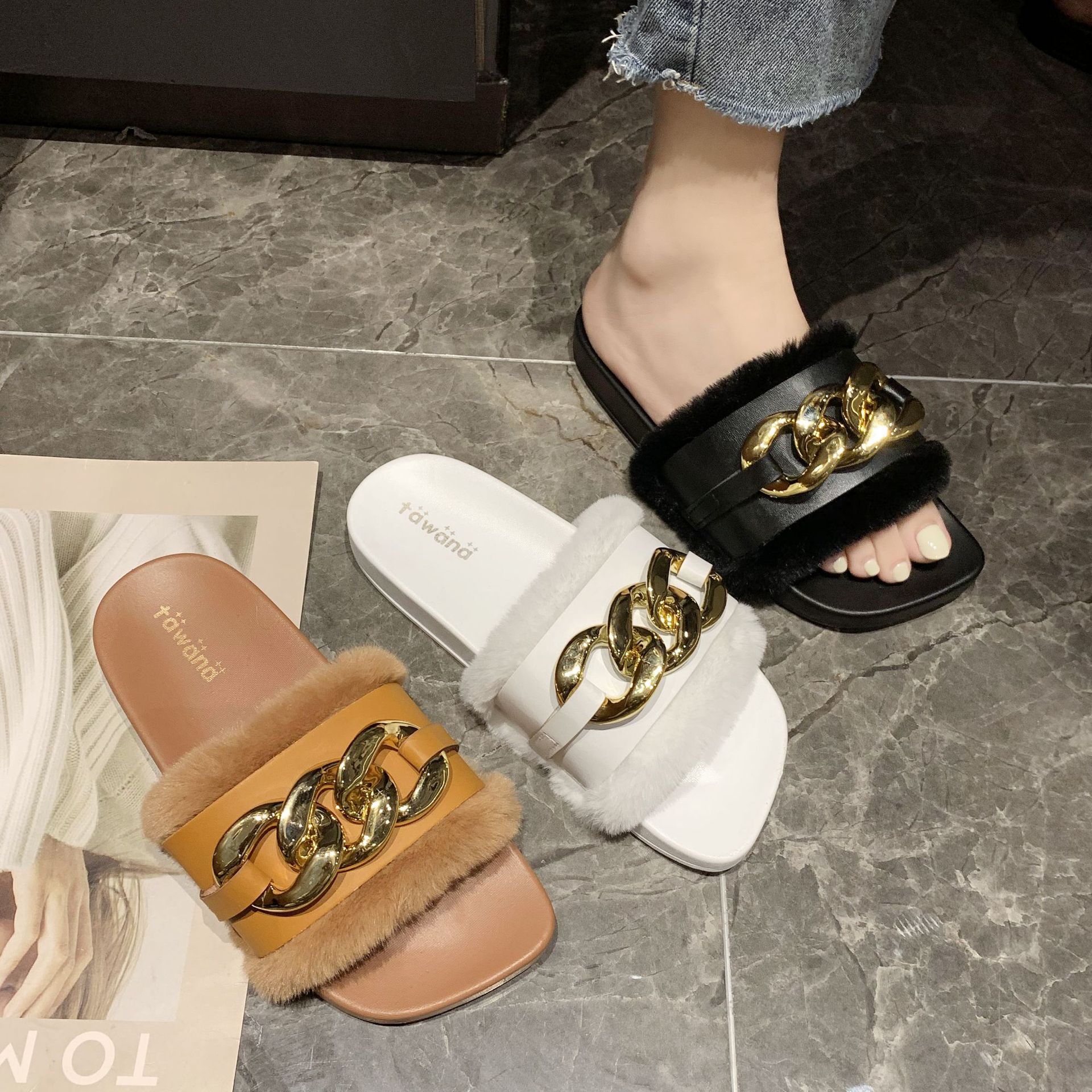 Tawana primavera y otoño nuevas zapatillas a juego de mujer de una sola palabra casual hogar al aire libre zapatillas de felpa comercio electrónico transfronterizo al por mayor