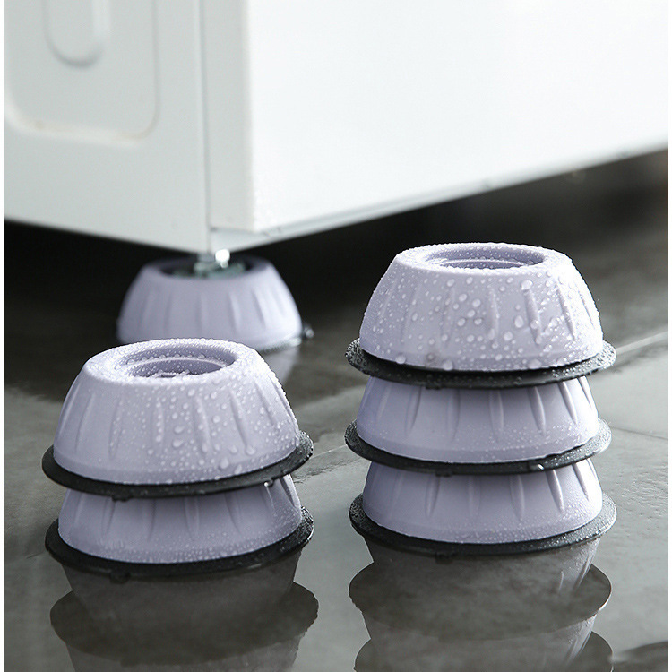 Automatic non-slip doormat for laundry