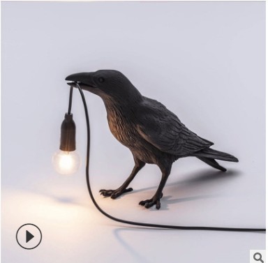 블랙 스탠딩 버드