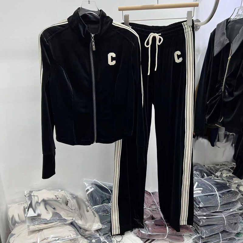 Velvet Casual Sports Suit for Women, Autumn and Winter, Fleece-Lined, Thickened, Side-Striped C-Shaped Sweatshirt, Wide-Leg Pants Two-Piece Set, Trendy