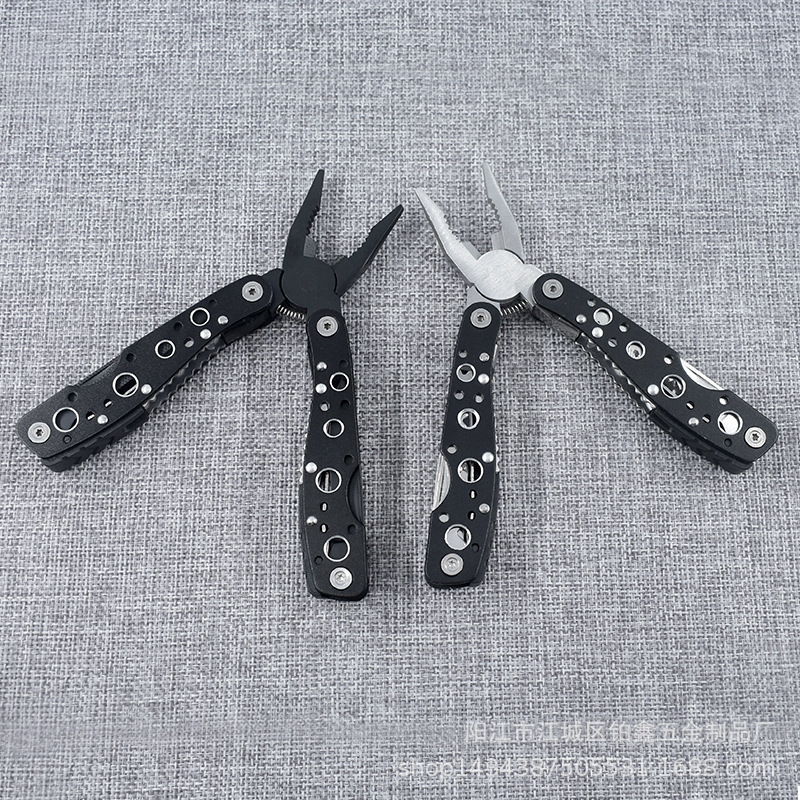 户外野营多功能钳子 不锈钢折叠多功能钳子多用途工具钳