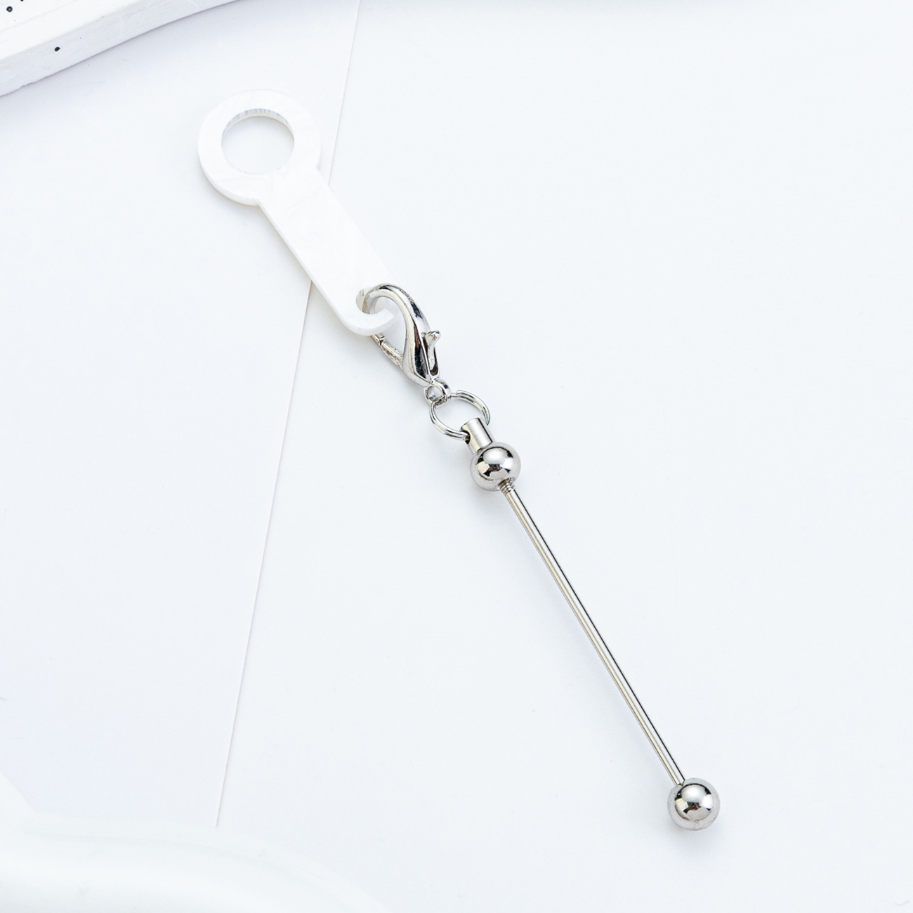 El nuevo colgante de paja de acrílico con cuentas de bricolaje es adecuado para accesorios de paja de copa de hielo de 8mm-10mm al por mayor