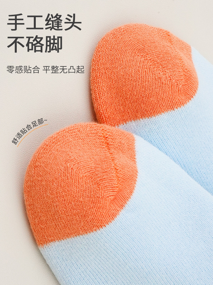 Calcetines para bebés 2024 invierno nuevos productos engrosados lazos dibujos animados sueltos para niños y niñas calcetines de algodón para bebé