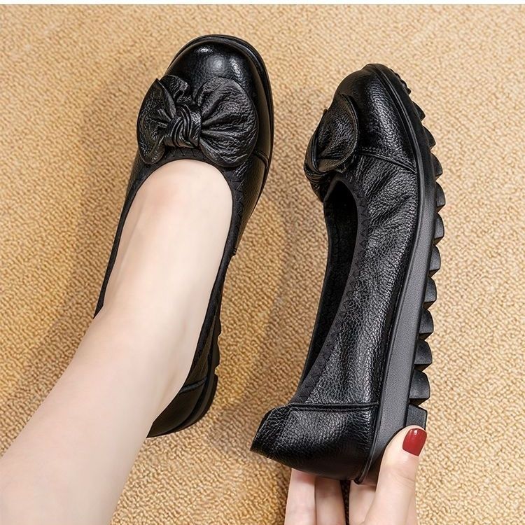 Zapatos de madre con suela suave, zapatos de cuero de primavera y otoño, zapatos de mujer cómodos, zapatos anti-derrapante para personas mayores, zapatos de soja para mujeres