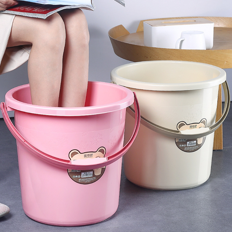 Thickened bucket large capacity portable water storage bath bucket student bucket household plastic bucket household large dormitory bucket