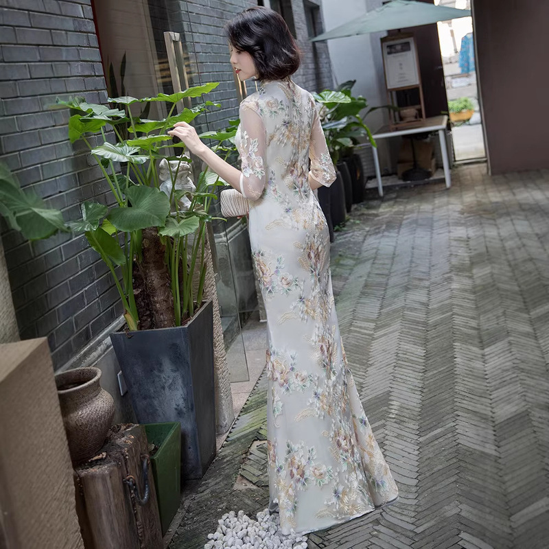 2023 New Women's Improved Cheongsam New Girl's Slim-fit Long Chinese-style Fishtail Dress Elegant Show