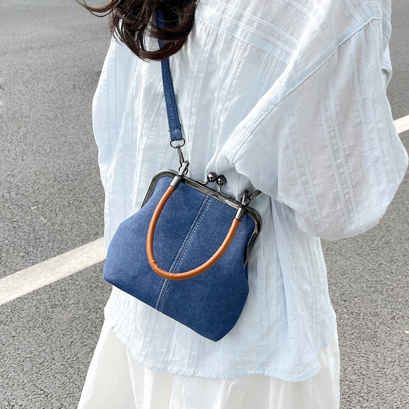 Autumn shoulder bag
