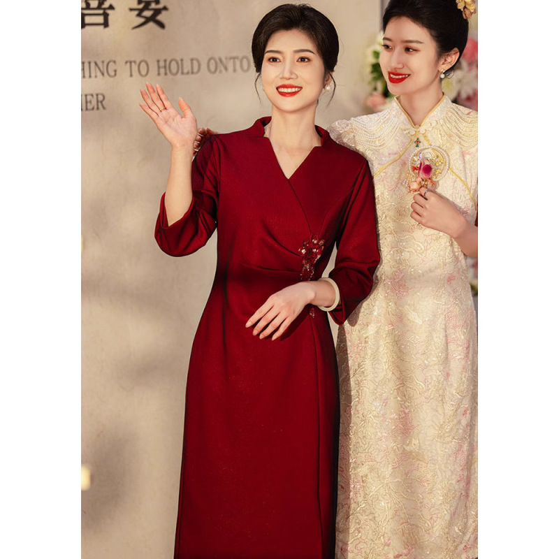 高贵优雅妈妈嫁女儿订婚宴礼服2025新款秋季年轻喜婆婆结婚旗袍裙|undefined