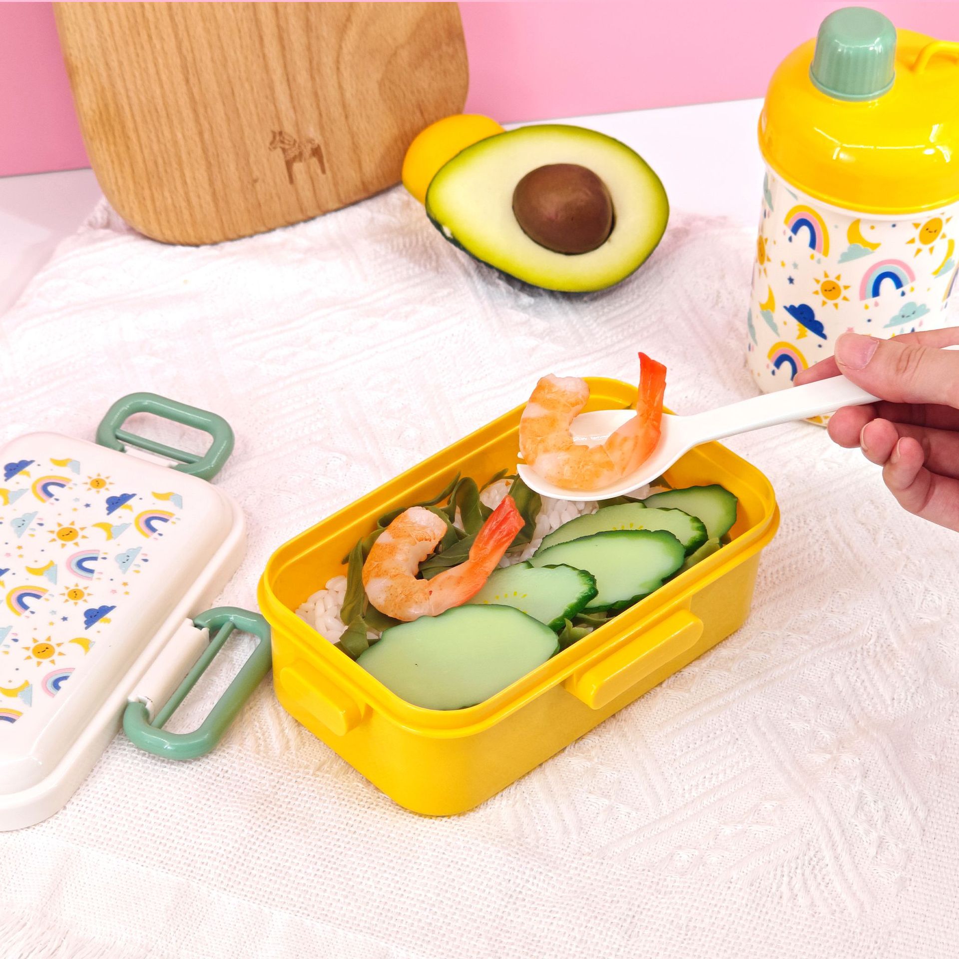 Caja de almuerzo personalizada set hervidor de agua encantador dibujos animados portátil caja de almuerzo de color de alto valor casero taza de agua directa