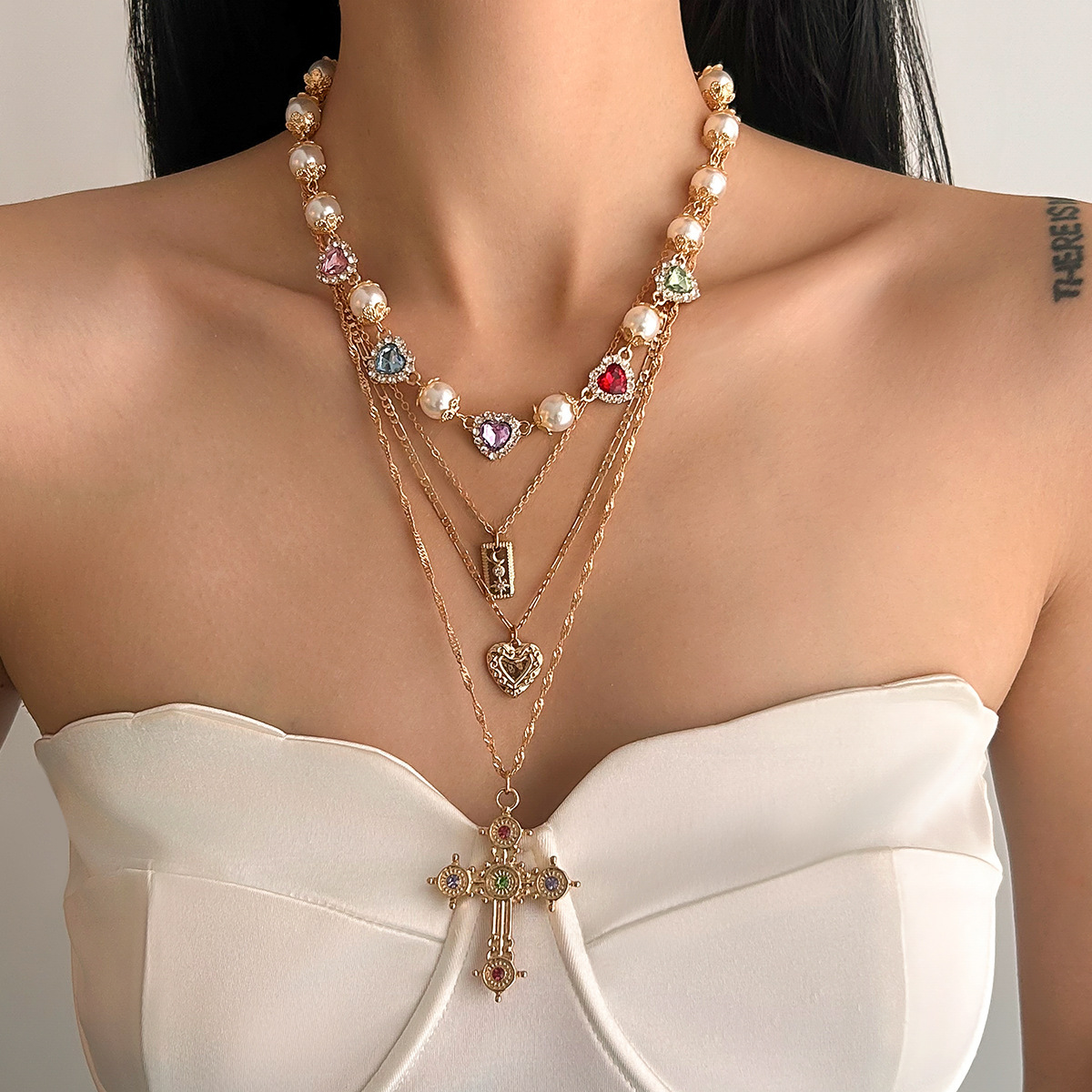 Collier Multirang Femme Avec Pendentif Croix Et Cœurs Strass_voghion.com