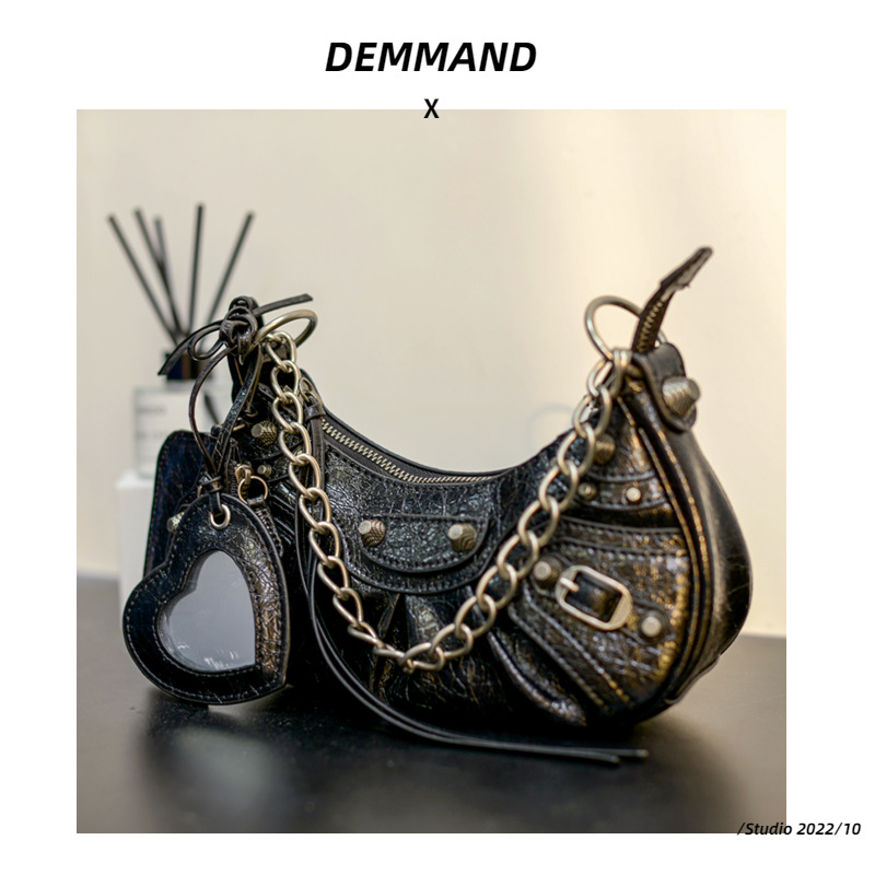 Women's Genuine Leather Bag 2022 New Arrival Luxury Shoulder Crescent Bag French Style Underarm Bag With Studs And Tassels - Thumbnail 3