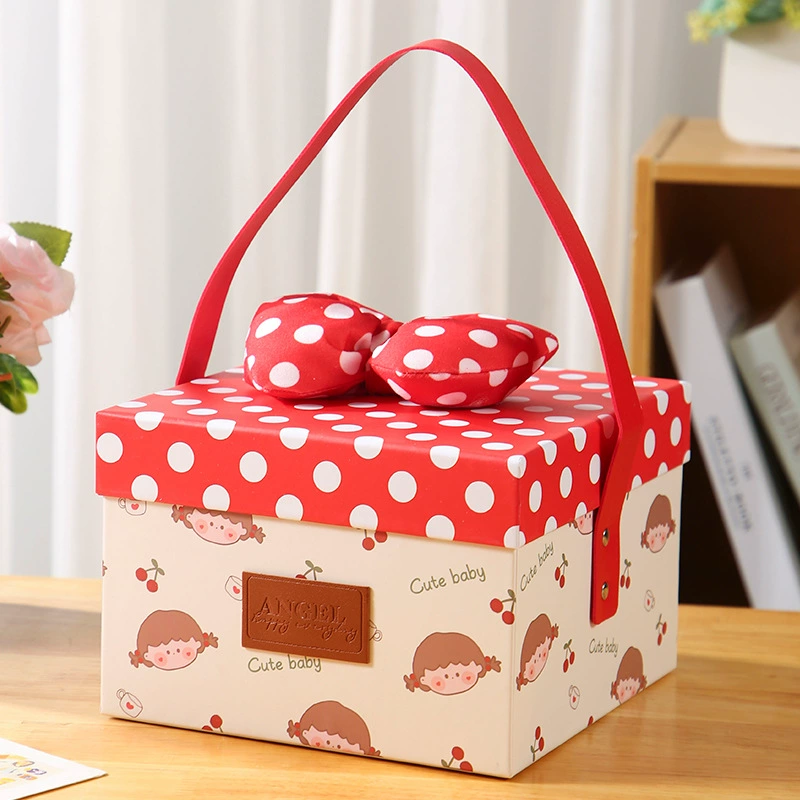 Подарочная коробка для детей в полнолуние