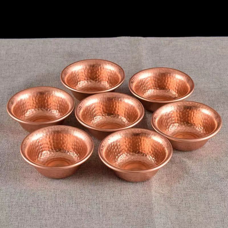 Этническая чаша для воды ручной работы из кованой красной меди с рельефными узорами для декора дома, гладкая поверхность, портативная чаша для воды.