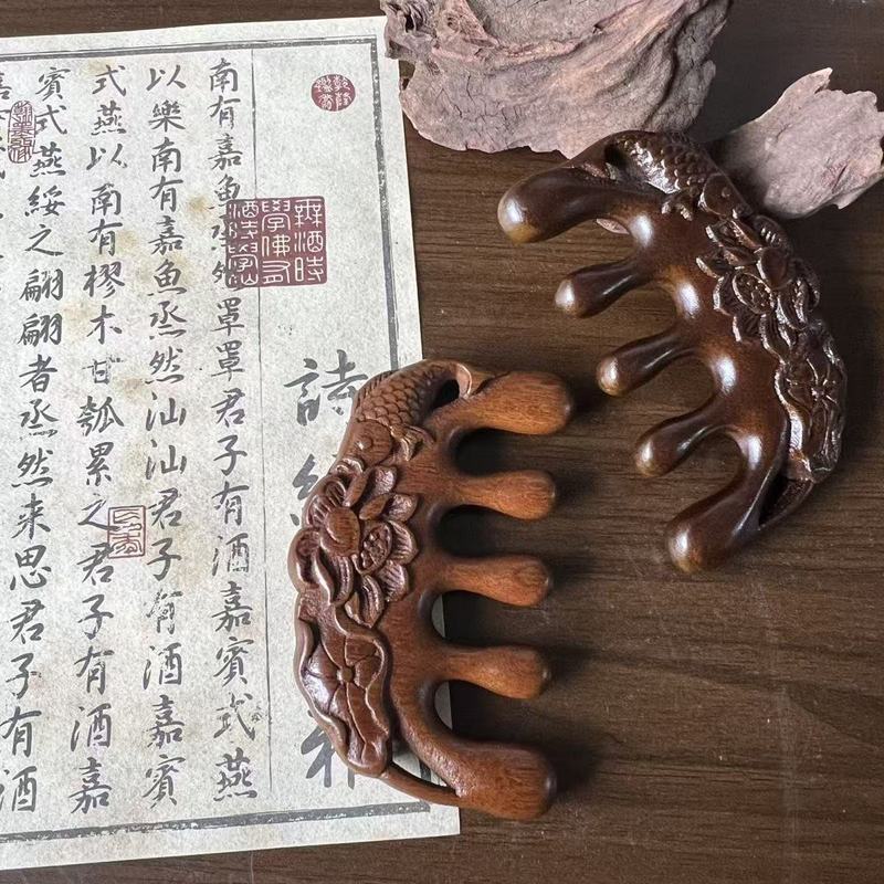 金丝檀木莲花鱼木梳厂家批发经络梳现货加厚木质按摩梳|undefined