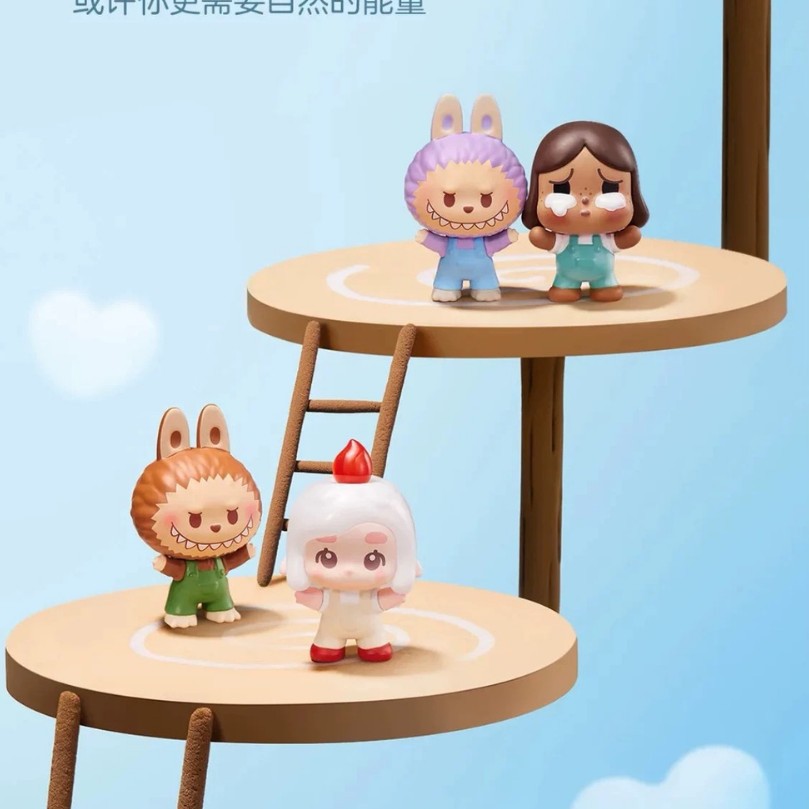 Serie Cute Hug: Adorables Figuras de Juguete de Moda BABY en Postura de Pie