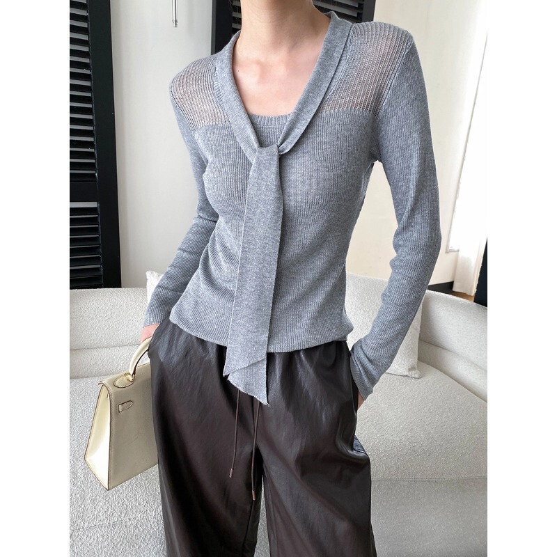 Cisnann Autumn New French Style Hollow Lace-Up U-Neck Slim Fit Long Sleeve Knit Sweater SN9237 Cisnann Autumn New French Style Hollow Lace-Up U-Neck Slim Fit Long Sleeve Knit Sweater SN9237