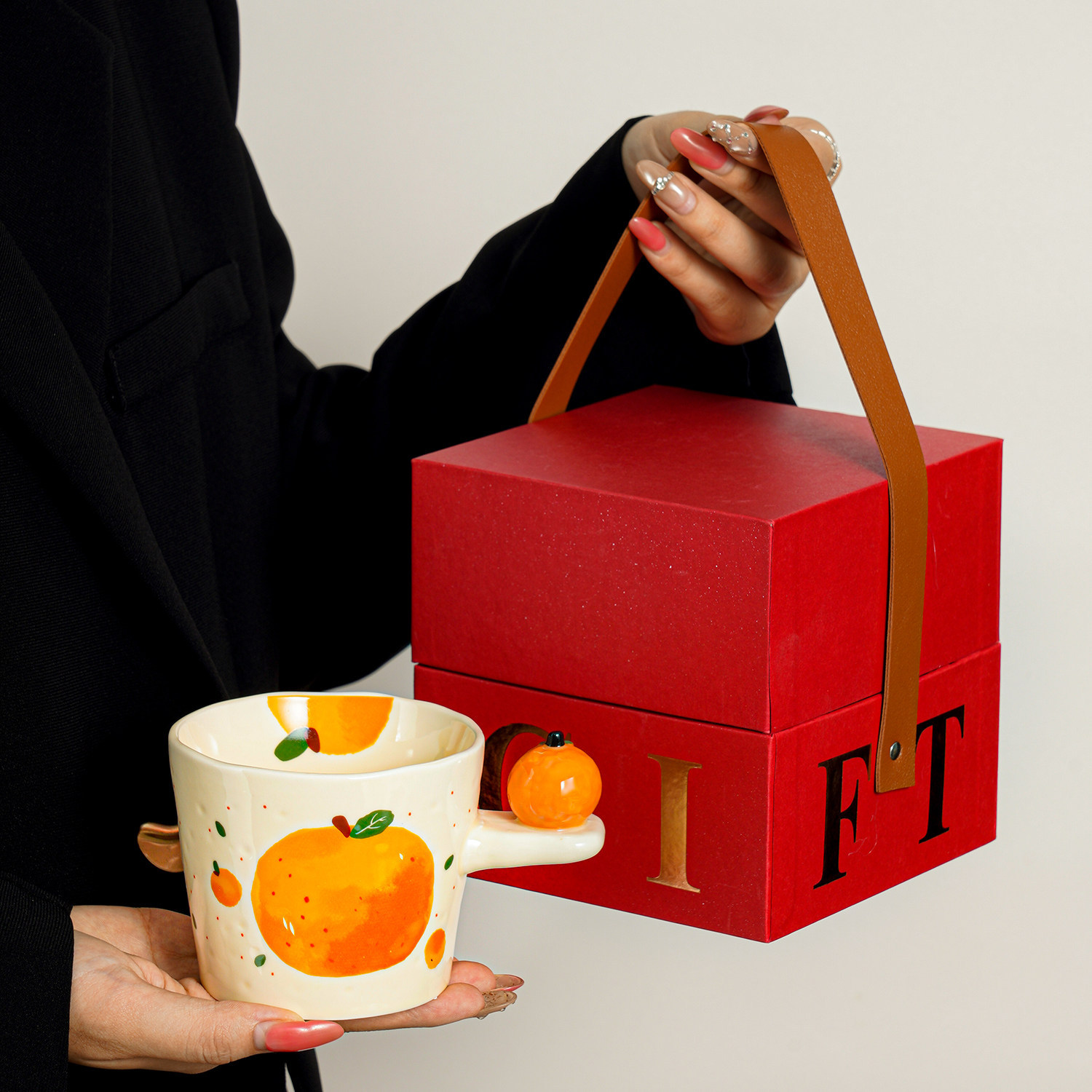 Taza naranja de alto valor de diseño taza de cerámica de nicho creativa taza de agua doméstica de mujer taza de café de oficina