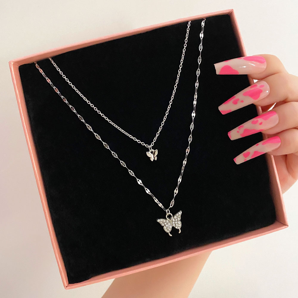 Sweet Butterfly Alloy Rhinestone Women's Layered Necklaces display picture 2