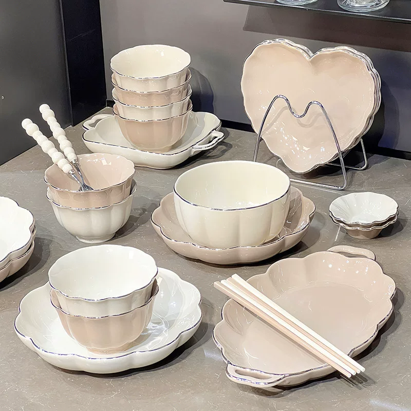 High quality set for home use, ceramic tableware for food