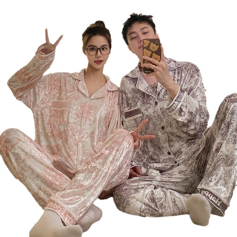 Pajamas de pareja de terciopelo de oro primavera y otoño mujeres de manga larga pintura de tinta de alta calidad 2024 nuevo hombre ropa de invierno para el hogar