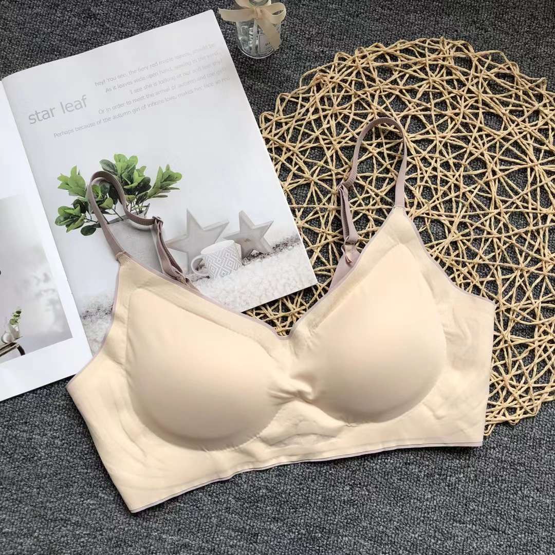 Exterior solo nuevo brillante ropa interior sin costuras medio grueso de alta calidad se reunieron multi-color multi-tamaño sujetador inalámbrico al por mayor