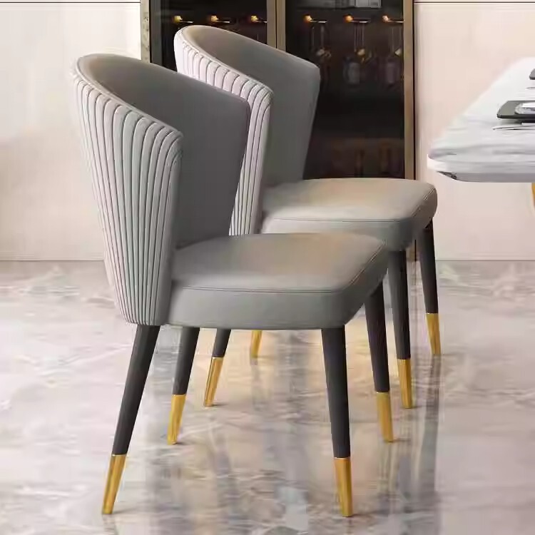 Italian-style light luxury Nordic solid wood dining chair, home meeting stool, high-end simple modern café and restaurant chair with backrest Italian-style light luxury Nordic solid wood dining chair, home meeting stool, high-end simple modern café and restaurant chair with backrest