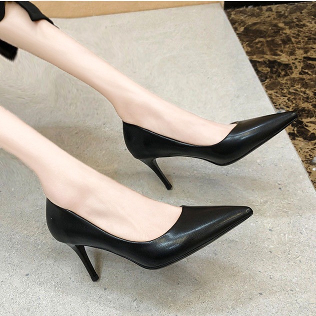 Black [6cm]