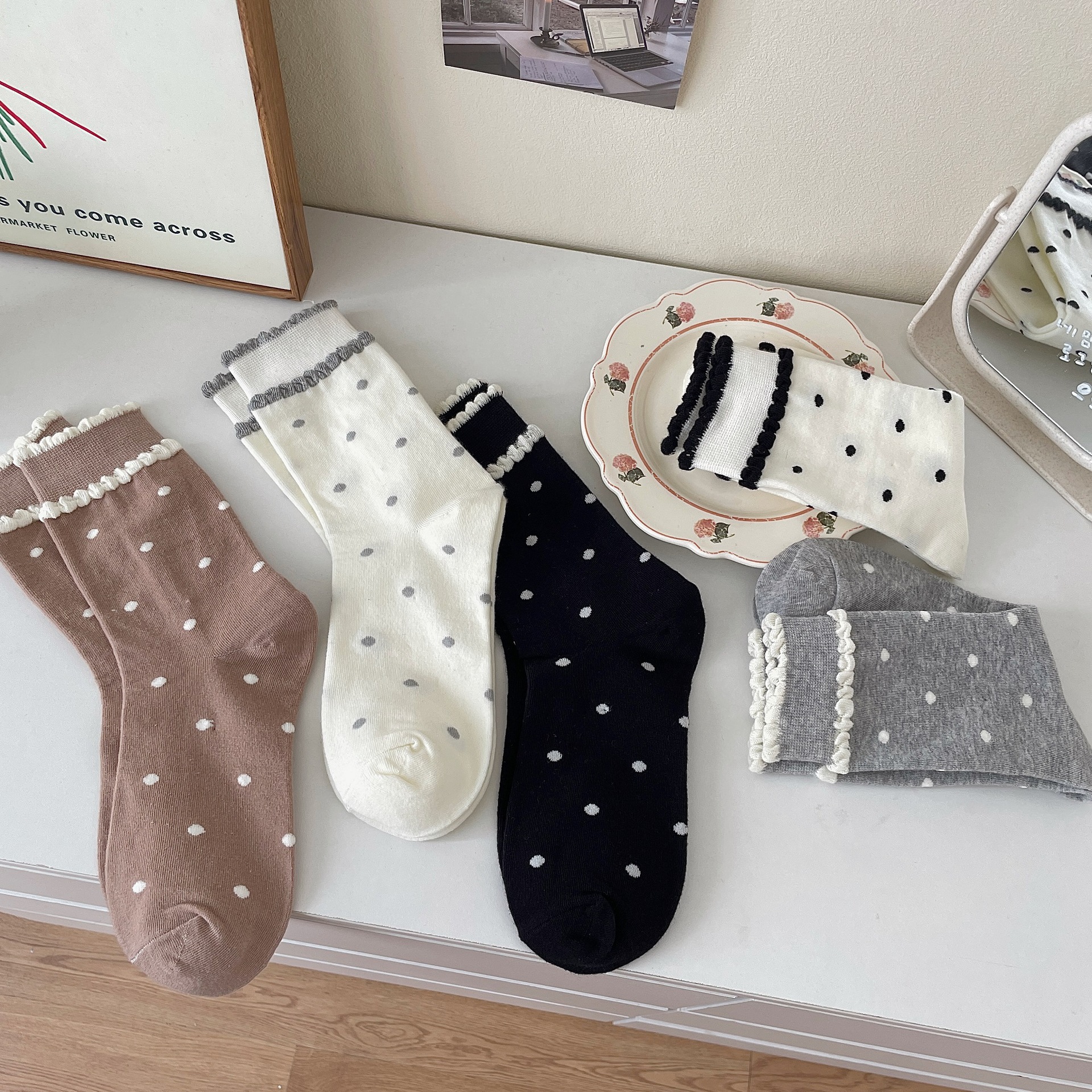 60g Weight Socks Classification Socks Lingerie Type Cotton Fabric Type A Pair Quantity Daily Occasion Polka Dots Pattern Spring, Autumn Season Women's Gender Elegant Style Elegant Women's Polka Dots Cotton Crew Socks A Pair 10
