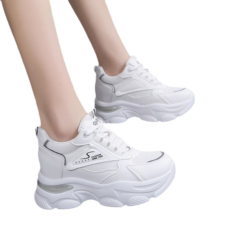 2024 verano nuevo interior de altura zapatos de papá ligero transpirable resistente al desgaste moda universal cómodo zapatillas deportivas súper suaves mujeres