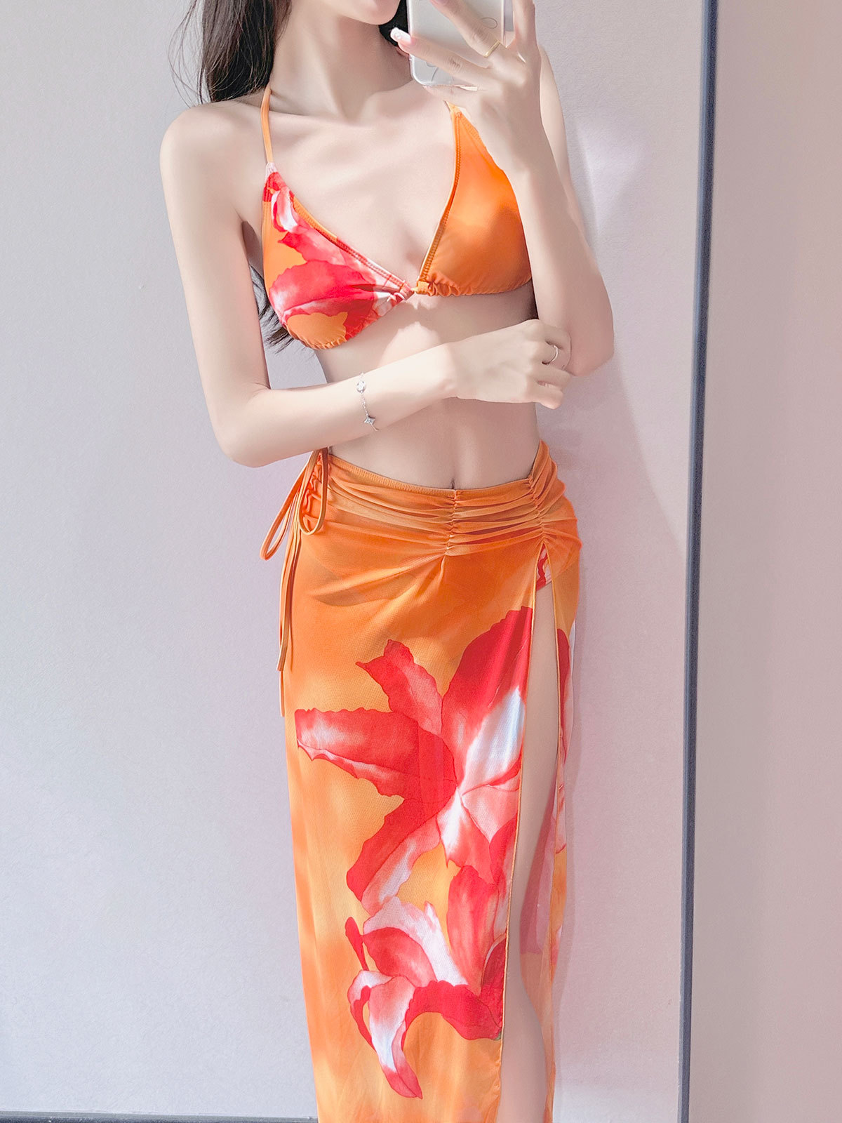 Traje de baño con estampado naranja tailandés para mujer, nueva falda sexy europea y americana, bikini, falda larga de tres piezas, falda de gasa con cordones