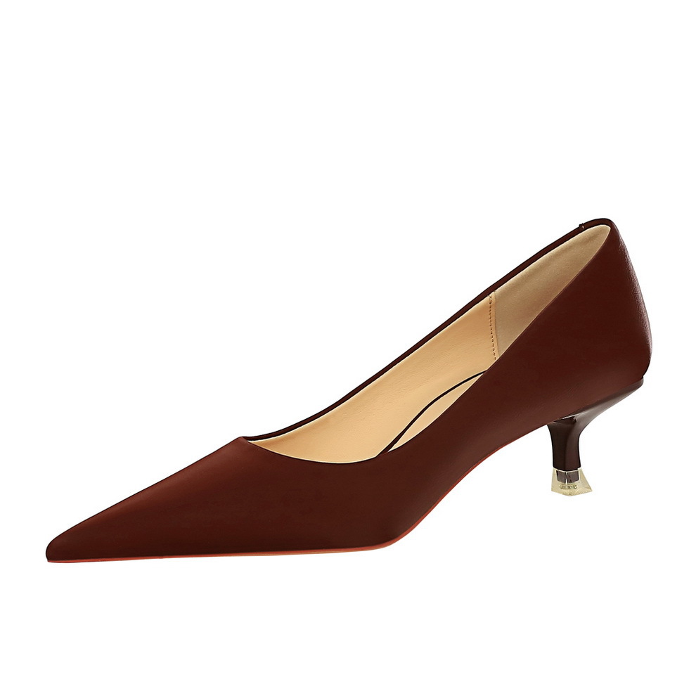 237-3 style fashionable, simple, sexy, and slim fitting banquet women's shoes with medium heels, slim heels, shallow mouth, pointed toes, spring single shoes