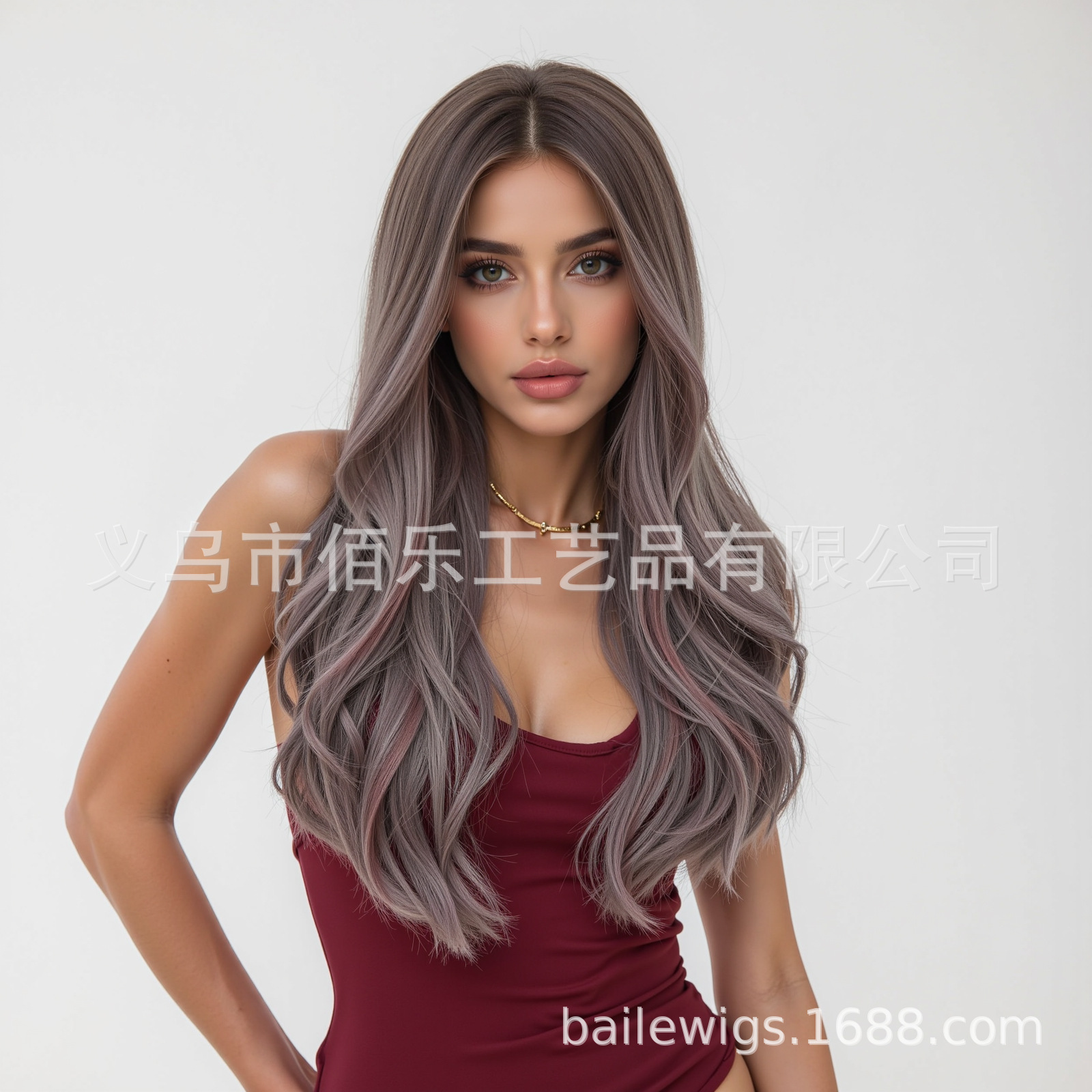 Peluca europea y americana púrpura marrón mixto cabello rizado de longitud media 26 pulgadas cabello resistente a altas temperaturas red rosa spot wigs al por mayor