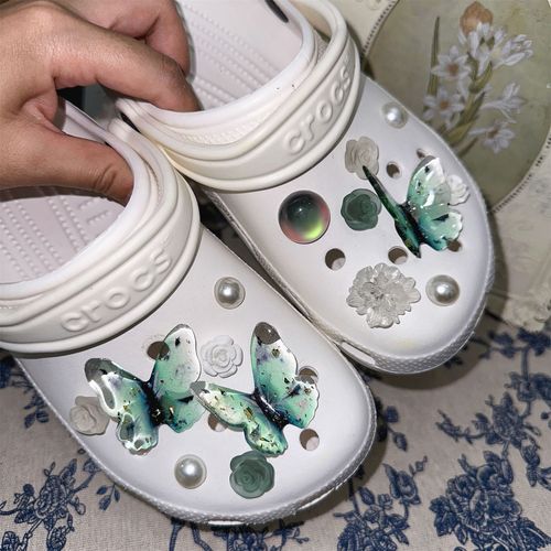 Hole shoe surface decoration buckle new gold leaf butterfly fairy resin accessories DIY finished detachable