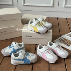 2025 秋の新子供のソフトソールフォレスト Gump スポーツシューズ女の子ベルクロ多用途白靴男の子カジュアルシューズ