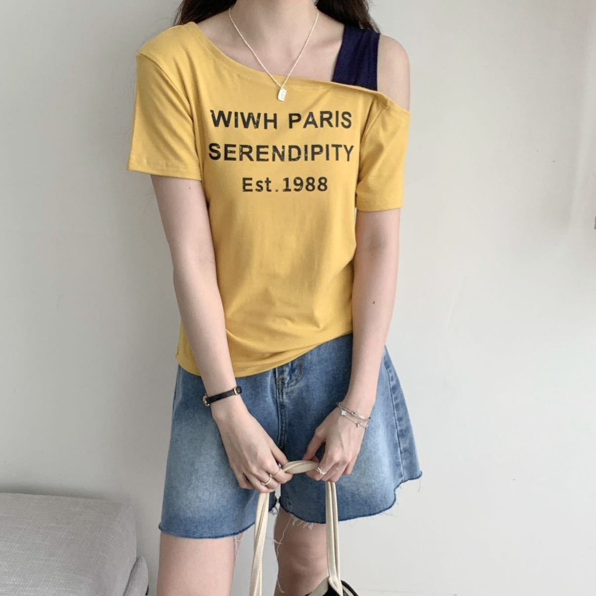 Irina Off-Shoulder Letter T-Shirt for Women, Summer Slim-Fit Short-Sleeve Top with a Pure and Alluring Style, Asymmetrical Neckline Design, Trendy Hot Girl Fashion T-Shirt